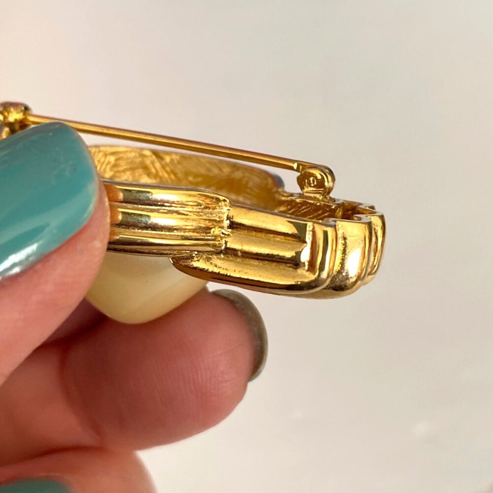 Givenchy Art Deco Style Gold Tone Brooch With Large Faux Pearl Center Pin - Picture 6 of 10